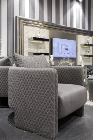 Este Armchair