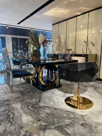 Kristal Dining Room